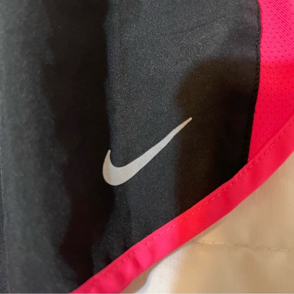 Nike Dri-fit womens black/pink sports athletic running shorts lined size L - Picture 6 of 8